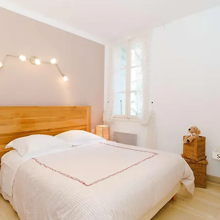 De 55 M² Au Coeur D'un Domaine Viticole A 2 Km De Narbonne-plage, Ideal Pour 5 Pers. Ναρμπόν
