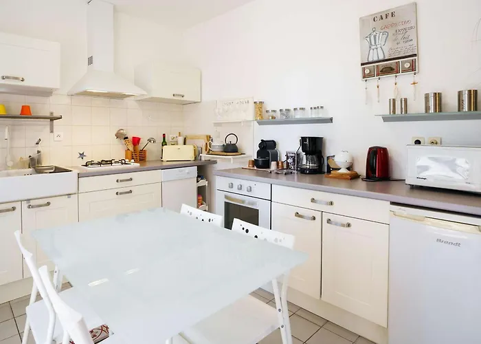 דירה De 55 M² Au Coeur D'un Domaine Viticole A 2 Km De Narbonne-plage, Ideal Pour 5 Pers. - Fr-1-409-177